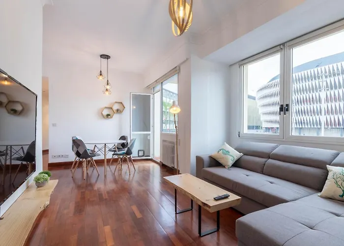 Con Vistas Al Estadio San Mames *