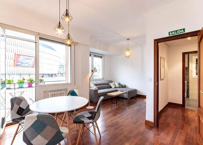 Con Vistas Al Estadio San Mames *