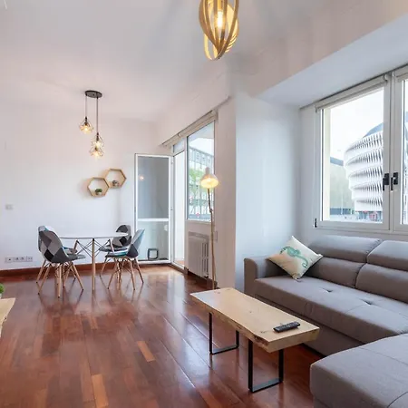 Con Vistas Al Estadio San Mamés *